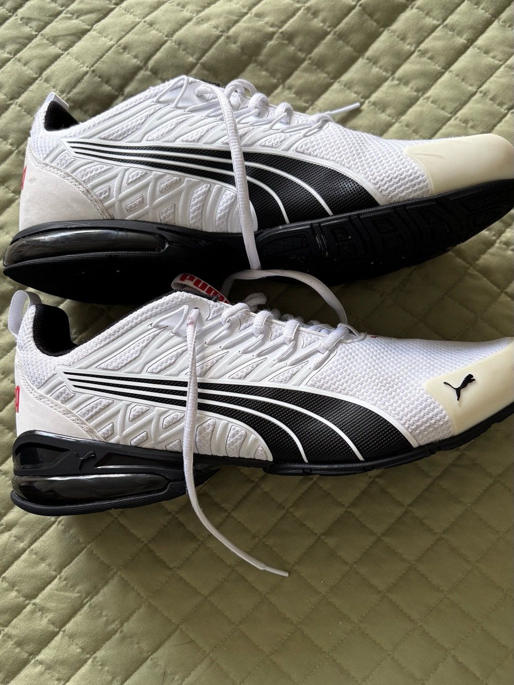 Puma Men’s White Mesh Athletic Shoes with Red Logo - Picture 3 of 5
